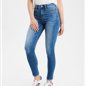 American Eagle High-Waisted Jeans